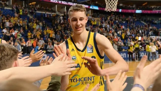 我可以帮你 我可以帮你