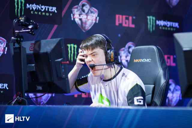 和分析球员 和分析球员