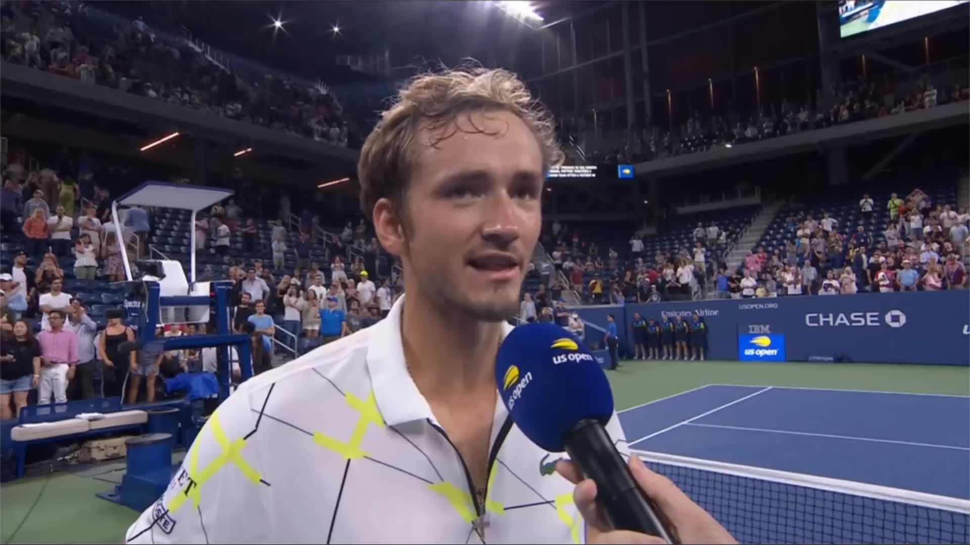 破对手防线 破对手防线